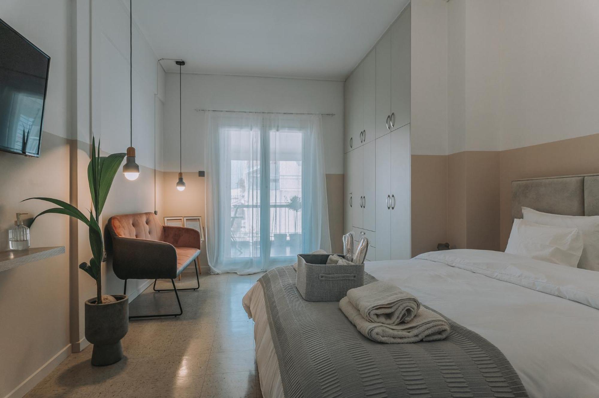 Apartment Sis Urban In Plaka,heart Of *